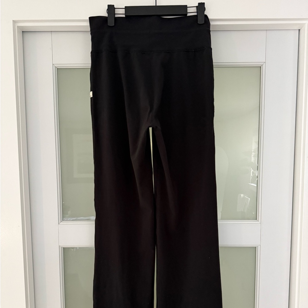 Vuori Wideleg Yoga Pants